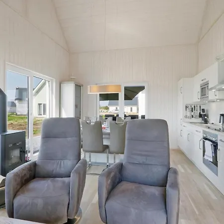 3 Bedroom Nice In Ostseeresort *