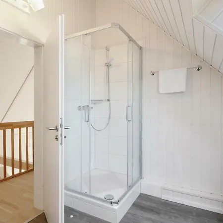 3 Bedroom Nice In Ostseeresort Holiday home Olpenitz