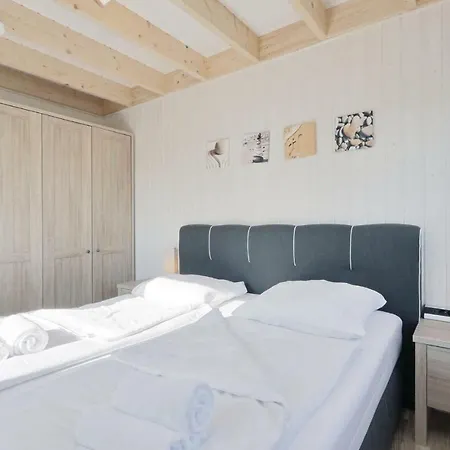 3 Bedroom Nice In Ostseeresort Holiday home *