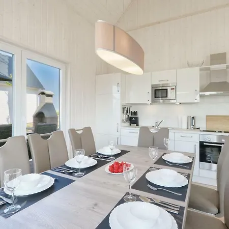 3 Bedroom Nice In Ostseeresort